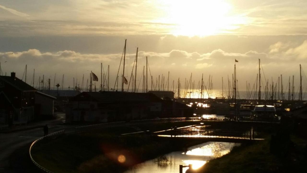 Hotel Gilleleje Strand Bagian luar foto